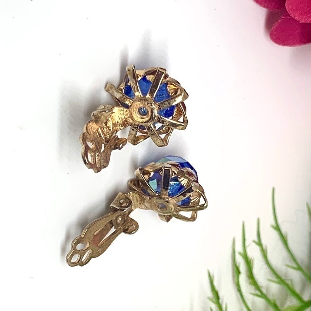 VINTAGE⚜️AUSTRIAN Crystal Blue Clip Earrings - Picture 7 of 8